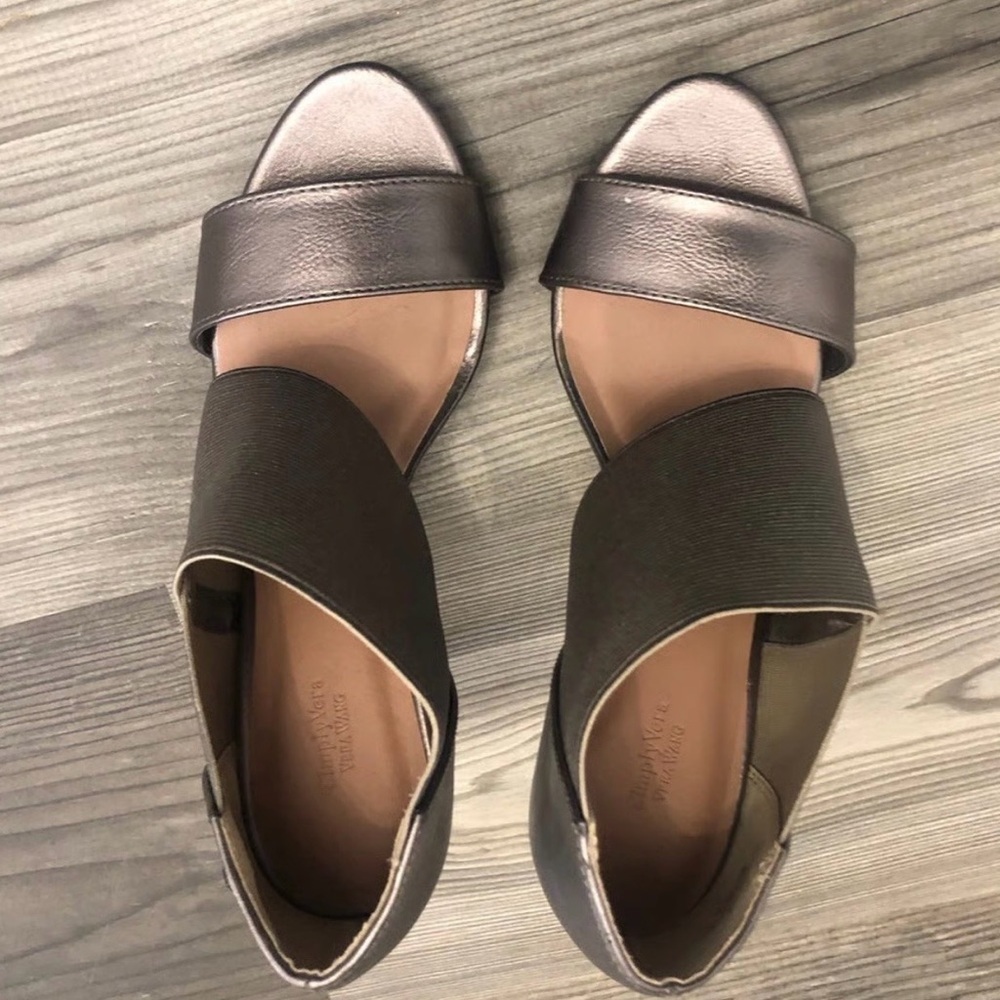 Simply Vera Vera Wang Metallic Black Sandals